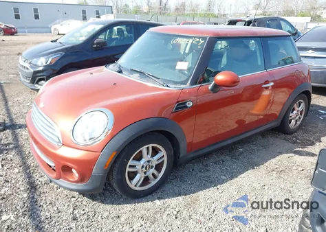 2012 Mini Cooper z USA, uszkodzony, nr VIN WMWSU3C51CT369410